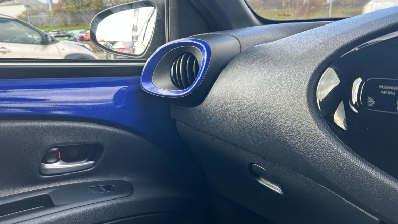 Toyota Aygo X 1.0 VVT-i Edge 5dr Petrol Hatchback